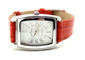 Reloj para mujer Anne Klein banda roja tono plateado 10/6985S NECESITA batería - Imagen 1 de 5