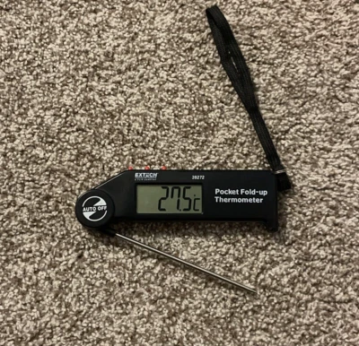 EXTECH 39272 Digital Pocket Thermometer 4-1/2" - Preowned  - Image 1 of 4