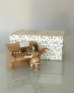 1836/25 Engel Fa. Blank mit Harmonium Erzgebirge - Bild 1 von 3