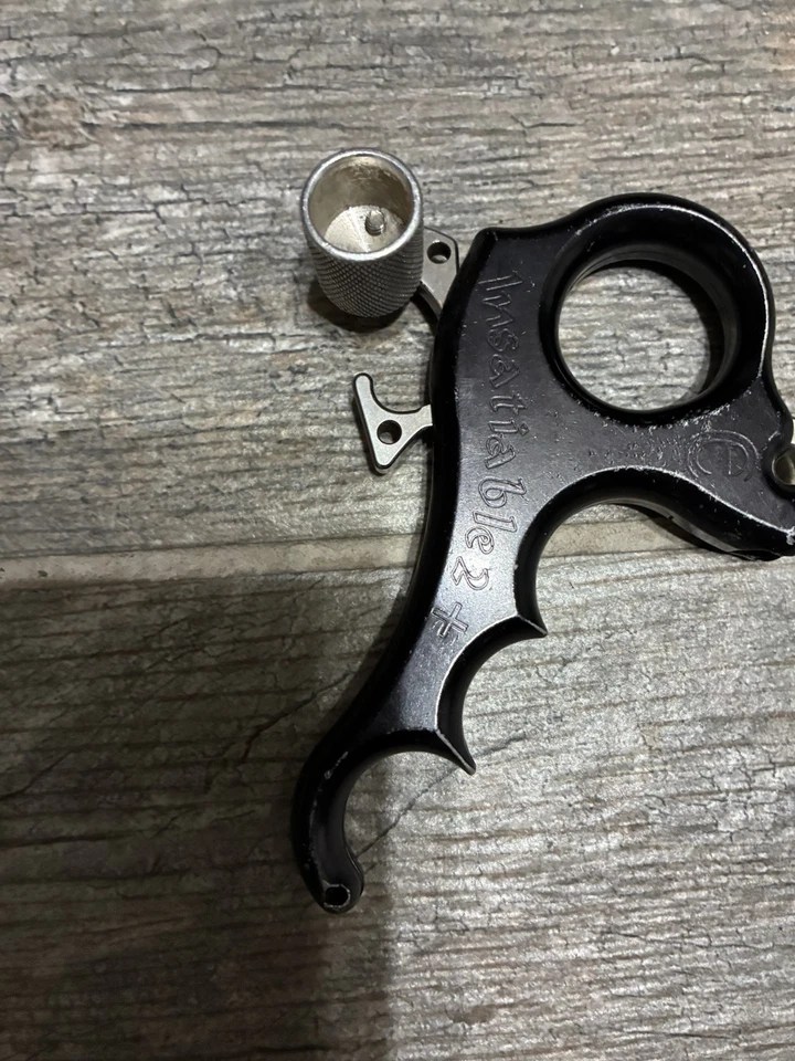 Carter Insatiable 2 Pulgar Gatillo Liberación para Tiro con Arco (RHI21008) Foto 1 de 2