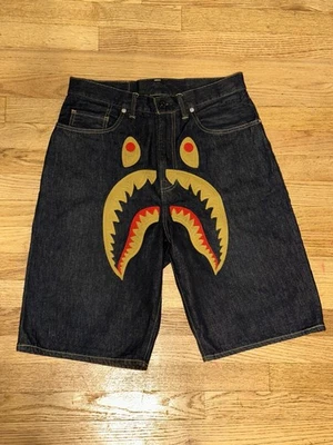 Pantalones Cortos Denim Bape A Bathing Ape Bordados Tiburón Talla Mediana [M] Foto 1 de 4