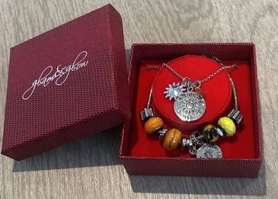 Juego de pulsera y collar con dije Glam & Glow "You Are My Sunshine" nuevo  Foto 1 de 4