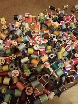 New 1 Kilo Job Lot of Quality Sewing Threads - Image 1 of 3