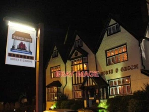 PHOTO MERROW HORSE AND GROOM THE OLD VILLAGE PUB HAS UNDERGONE MANY NAME CHANGE - Bild 1 von 1