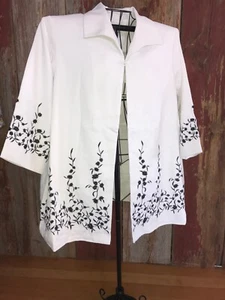 Giacca bianca nuova con etichette QVC Victor Costa occasione 2X ricamata fiori neri......u2 - Foto 1 di 5