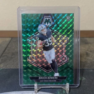 2024 Panini Mosaic - NFL Debut Brock Bowers #286 Green Mosaic Prizm (RC) - Picture 1 of 1