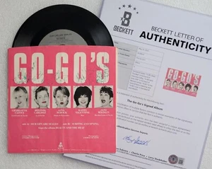 THE GO GO'S EARLY SIGNED BECKETT BAS LOA COA AUTOGRAPHED BAND BELINDA CARLISLE - Picture 1 of 9