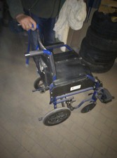 Carrozzina disabili pieghevole