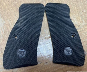 CZ USA OEM CZ P01 / CZ75 Compact Black Factory Grips w/o Grip Screws - Picture 1 of 1