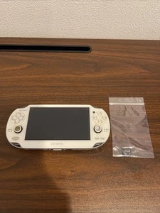3531 PlayStation Vita 1000 White NORMAL - Picture 1 of 13
