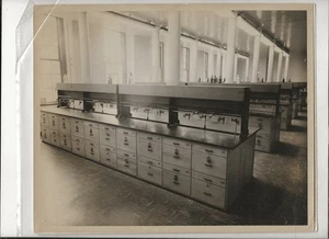 Lot 27 Hickory NC Southern Desk Company College Möbel Labore Fotos 1960er-70er - Bild 1 von 6