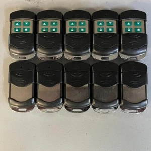 10x Telecomando per Porte Garage e Tapparelle - MK05 - Foto 1 di 2