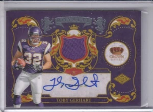 Toby Gerhart 2010 Crown Royale Rookie Royalty Matls Autograph #3 45/50 Vikings - Bild 1 von 2