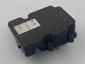 Mercedes Benz E-Class W212 ABS Control Unit Module OEM A2124310148 - Picture 1 of 2