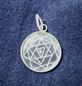 Laxmi Locket Yantra Lakshmi Pendant Yantram Wealth & Prosperity - Picture 1 of 1