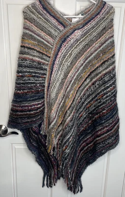 Nuevo con etiquetas Poncho Pinklicious Para Mujer Tejido Flecos Talla Única Acogedor Lagenlook Boho Foto 1 de 4