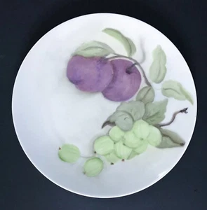 Fruit Plum Grape Hand Painted Art On Antique Plate Signed Cottage Core - Picture 1 of 5