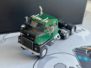 Rare top truck head 1/64 high quality resin international RDFC405 tractor green - Picture 1 of 6
