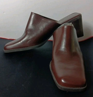 Tamancos de couro VILLAGER LIZ CLAIBORNE NUCKOLS SAPATOS MULES TAMANHO 9M - Imagem 1 de 4