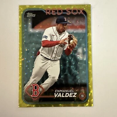 2024 Topps Emmanuel Valdez #300 Yellow Crackle 44/50  Boston Red Sox - Image 1 of 3
