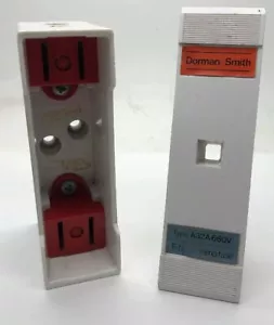 Dorman Smith A32A 660v 32Amp portafusibili e base fusibile HRC bianco collegamento neutro - Foto 1 di 7