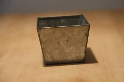 Zink Übertopf viereckig mit Loch *** Vintage - Bild 1 von 4