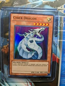 YuGiOh Cyber Dragon LCGX-EN175 - Ultra Rare Holo Scratched Yugioh Card - Picture 1 of 9