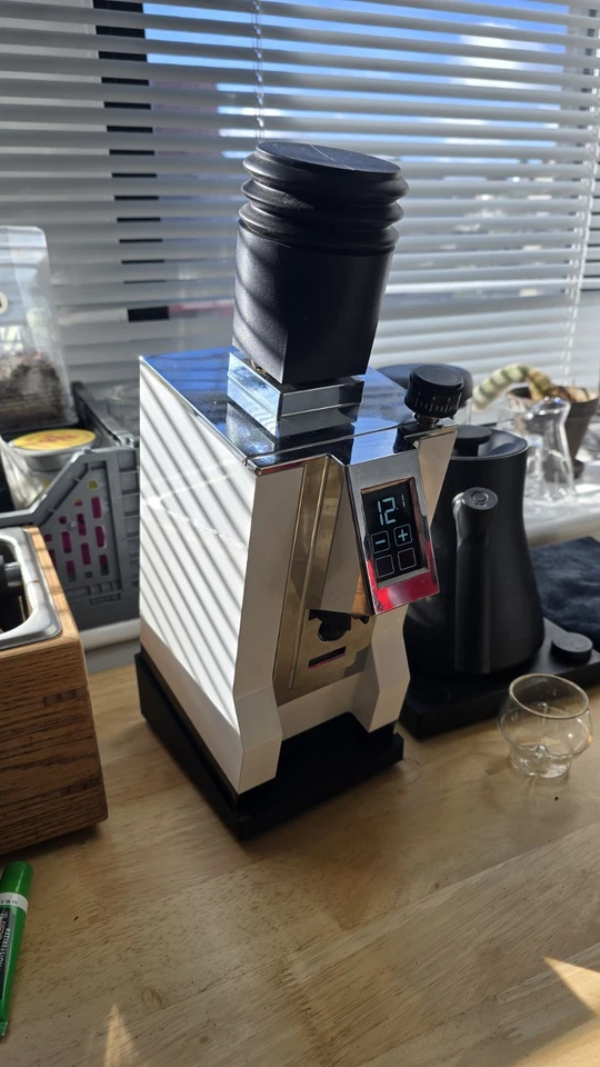 Eureka Brew Pro - SINGLE DOSE Pour Over Grinder - Image 1 of 1