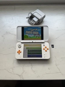 Nintendo NEW 2DS XL(Weiß, Orange) Sehr Guter Zustand Sammler Zustand - Bild 1 von 18