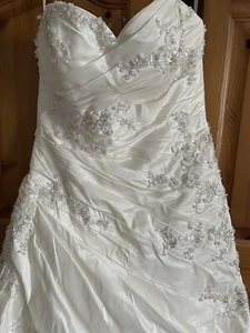 Maggie Sottero Designer wedding dress + Petticoat. Size 12. Beaded. Ivory. - Picture 1 of 6