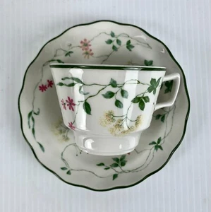 1982 Royal Doulton Southdown Coffee Tea Cup and Saucer Square Handle Excellent - Picture 1 of 10