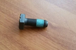 RENAULT 5 GT TURBO NEUES SCHWUNGRAD ZU KURBEL BEFESTIGUNGSSCHRAUBE EINZELN x 1 - Bild 1 von 1