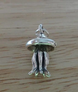 Sterling Silver 3D 20x12mm 4 gram Portugese Man-o-War Jelly Fish Charm - Picture 1 of 5