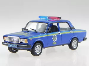 Vaz 2107 = Lada 2107 Police blue-yellow Modellauto in Vitrine 1:43 - Bild 1 von 4