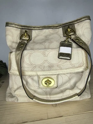 Coach Penelope Signature F19266 caqui y dorado Foto 1 de 4