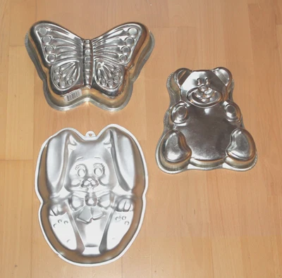 3 x Backformen Teddy oder Bär,  Osterhase mit Schleife und einen Schmetterling ! - Bild 1 von 4