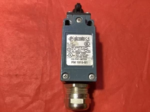 PIZZATO VDE0660 Limit Switch With Roller 400V - Picture 1 of 2