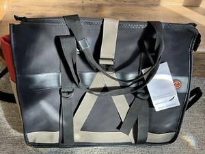 New Joan & David 20” Matte Sport Nylon Weekender Travel Duffle $265 Retail - Picture 1 of 8