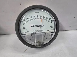 Dwyer 2300-100Pa Magnehelic Manometro Differenziale Di Pressione 0...50 W38T - Picture 1 of 7