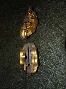 2007 Honda Hornet CB900 CB919F Left Right Front Brake Calipers Pads - Picture 1 of 4