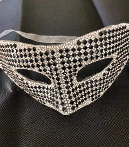 Masquerade Mask - Picture 1 of 6
