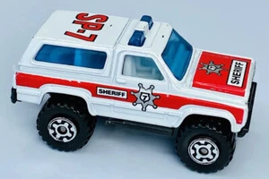 Matchbox 1983 Chevrolet Blazer 4x4 Sheriff SP-7 weiß rot Maßstab 1:64 Die Cast - Bild 1 von 5