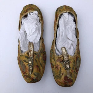 Antique 40s-50s gold floral flat silk brocade slippers 6-6.5M-charming! - Picture 1 of 4