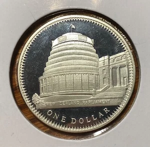 New Zealand 1978 Elizabeth II Coronation Jubilee Dollar Proof Silver Coin - Picture 1 of 2