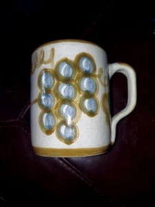 Vintage Louisville Stoneware Kentucky Pottery Coffee Tea Cup Mug Grapes - Picture 1 of 2