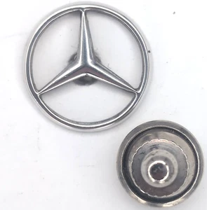 Pin de solapa Tie Tac SS/PL .60" diámetro Mercedes Benz - Imagen 1 de 8