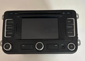 Display Autoradio CD/DVD/GPS/Navigatore Seat Alhambra 2010 5P0035191J 11088 - Foto 1 di 6