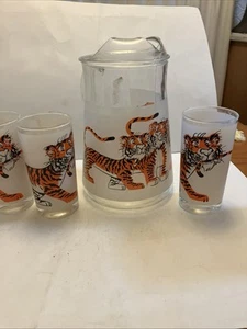 De colección Promo ESSO Gasoline & Oil Company TIGER (juego de 3) vasos y jarra - Imagen 1 de 9
