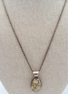 Collar de plata de ley con L.J. Colgante turquesa roca plata de ley - Imagen 1 de 10