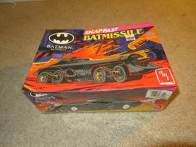 AMT ERTL Snapfast Batman Returns Batmissile 1/25 Model Kit 1992 MISB Sealed - Image 1 of 2